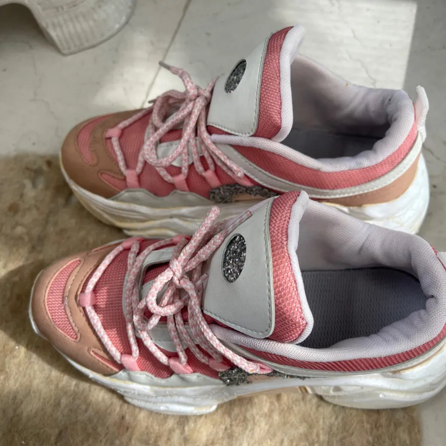 کتانی زنانه