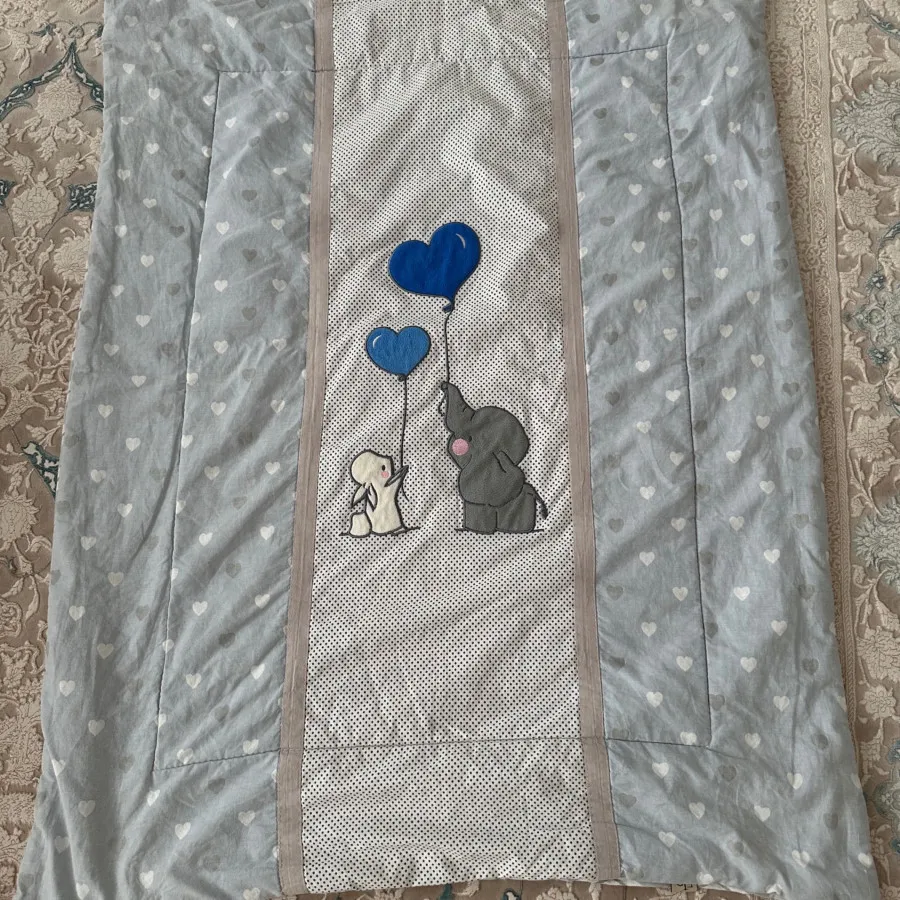 پتو نوزادی گلدوزی شده