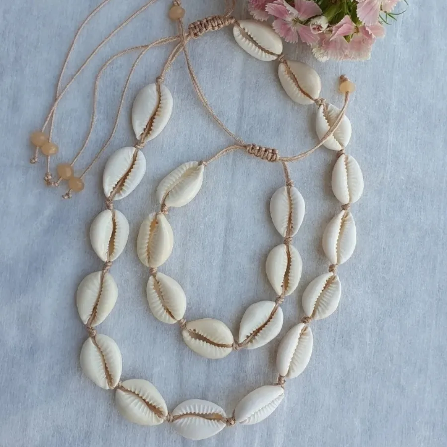 گردنبند و دستبند صدف طبیع