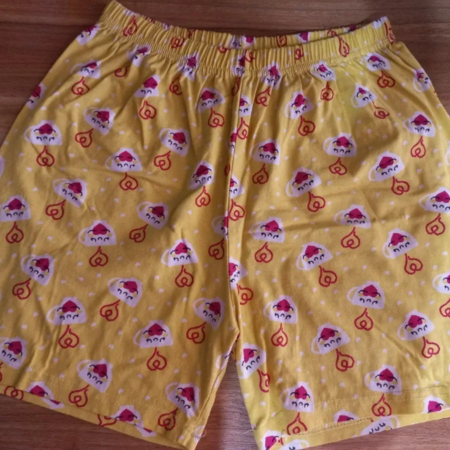 شلوارک زنانه