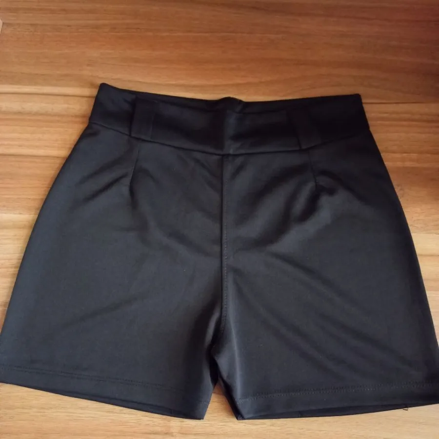 شلوارک مشکی