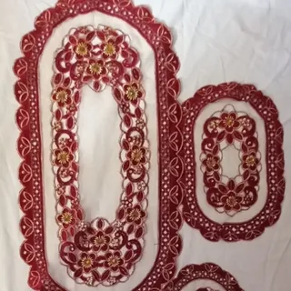 ست رومیزی کارشده با دست