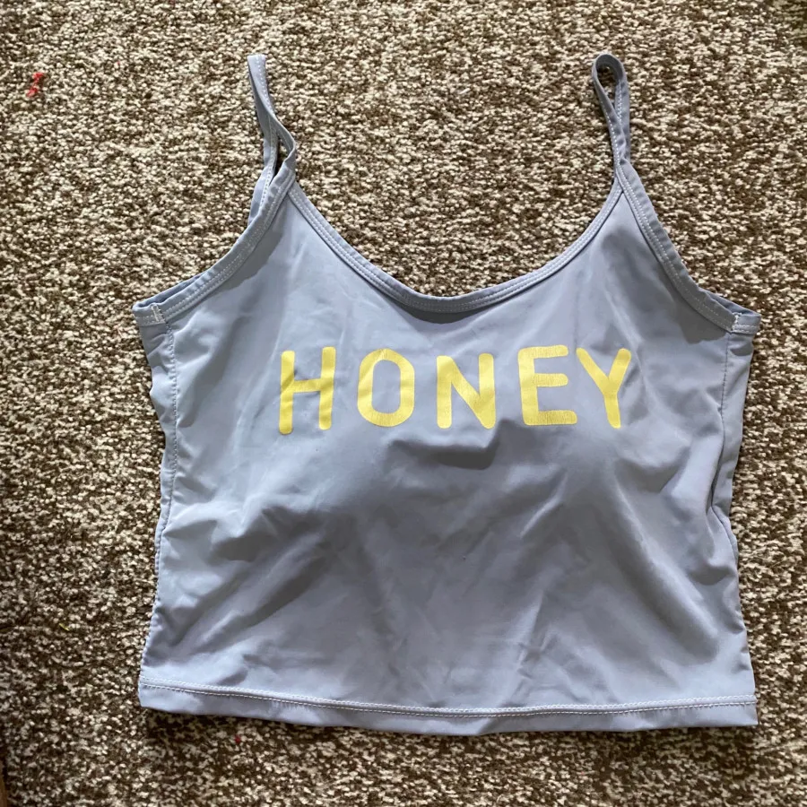 تاپ نیم تنه زنانه