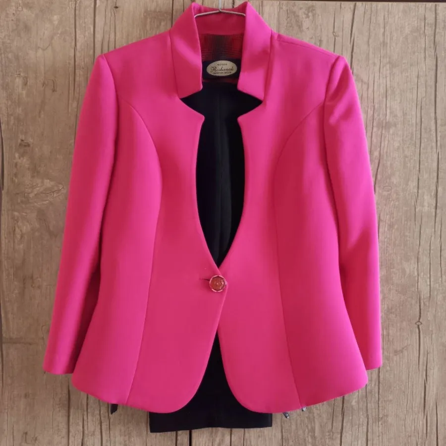 کت و شلوار زنانه