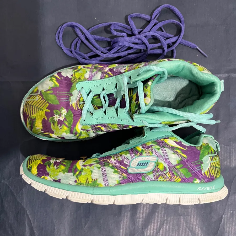 کفش اسکیچرز اصل