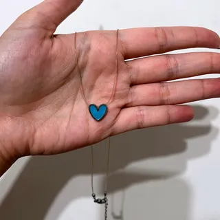 گردنبند نامریی