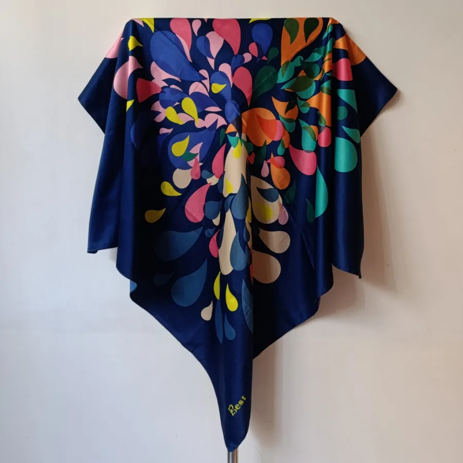 روسری ساتن سرمه ای