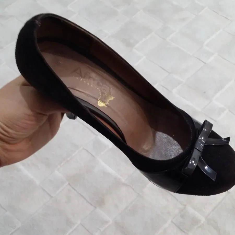 کفش پاشنه دار