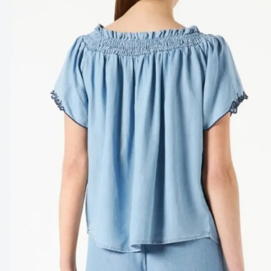 تیشرت clockhouse