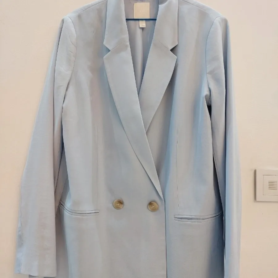 کت برند H&M در حد نو