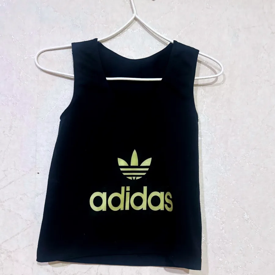 تاپ  ورزشadidas