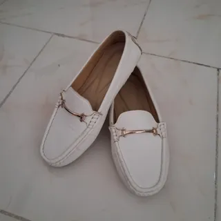 کفش کالج سفید