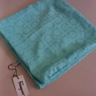 روسری طرح دار