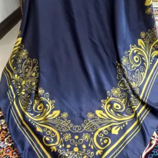 روسری ساتن