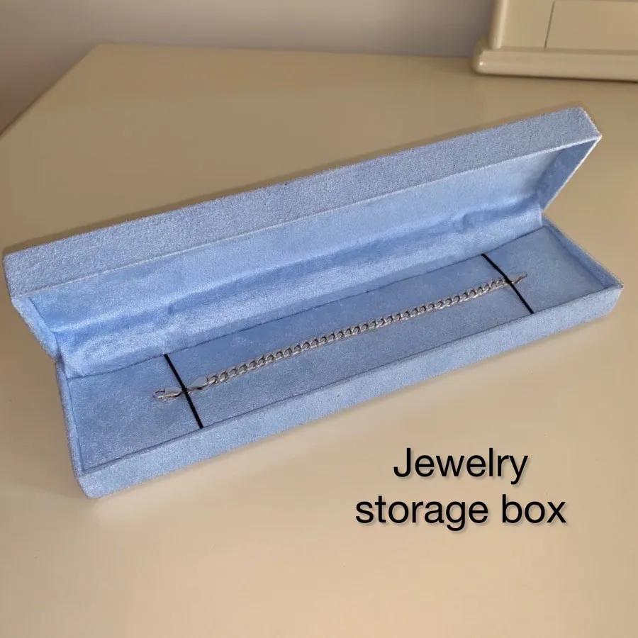 جعبه جواهر مخمل آبی نیلی