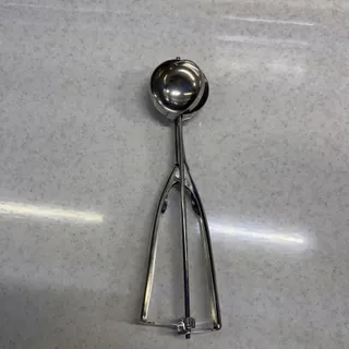 اسکوپ بستنی