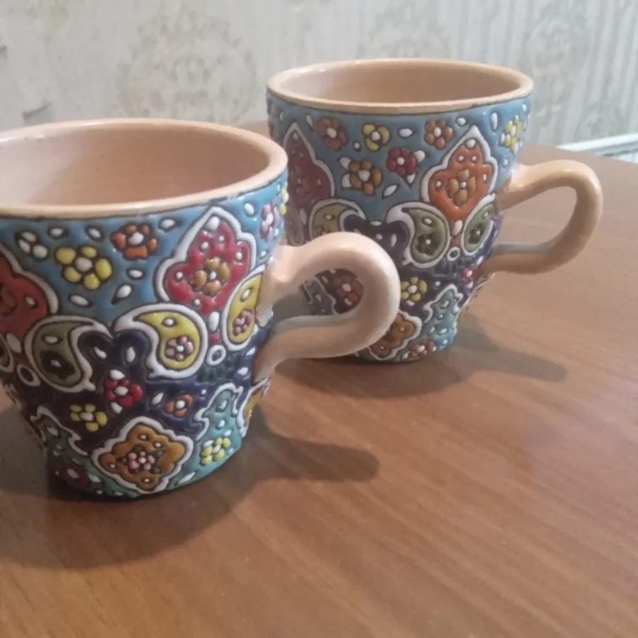 لیوان نقطه کوبی همدان