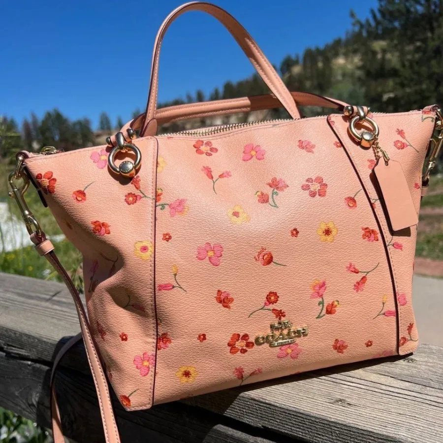 کیف زیبای coach