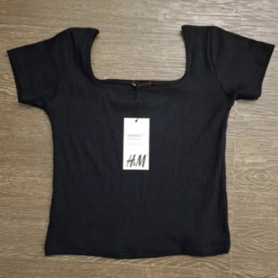 تیشرت یقه خشتی مشکی