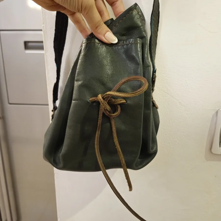 کیف چرم و چوب هنری