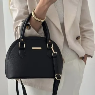 کیف مشکی دستی نیم دایره