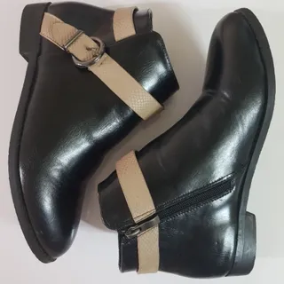 نیم بوت چرم