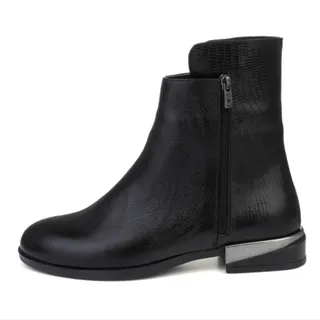 نیم بوت چرم زنانه