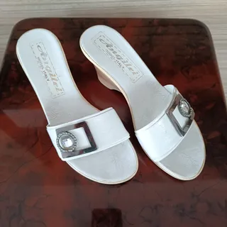 دمپایی زنانه