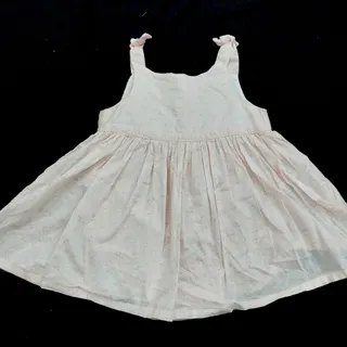 پیراهن دخترانه