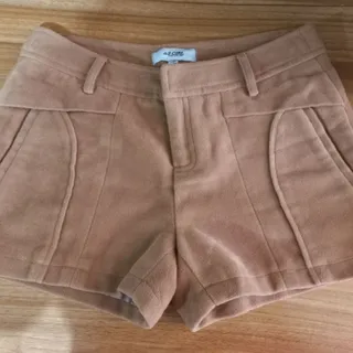 شلوارک زنانه