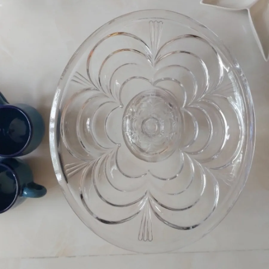 میوه و شیرینی خوری