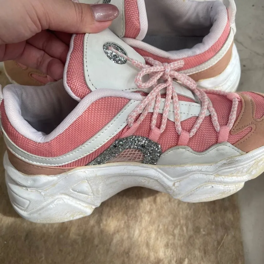 کفش کتانی زنانه