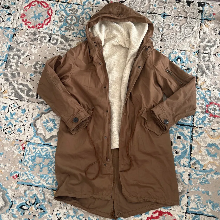 پالتو گرم داخل تدی