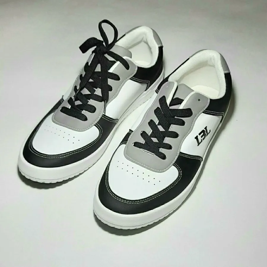 کتونی اورجینال اماراتی