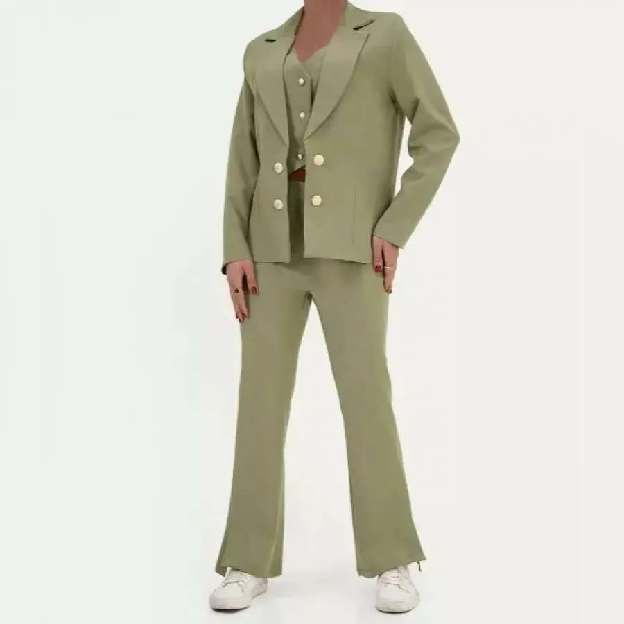 کت و شلوار و جلیقه زنانه