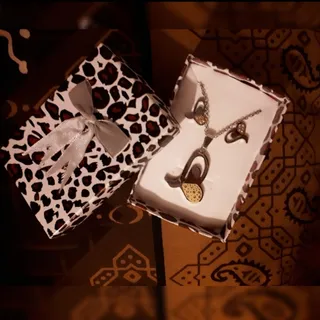 مدال گوشواره