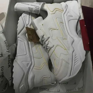 کتونی اسپرت