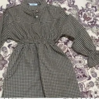 پیراهن پشمی