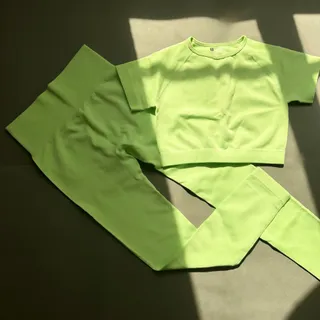 نیمتنه و لگ سیملس