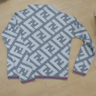 بافت و شلوار لی