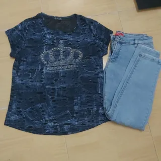 تیشرت و شلوار لی