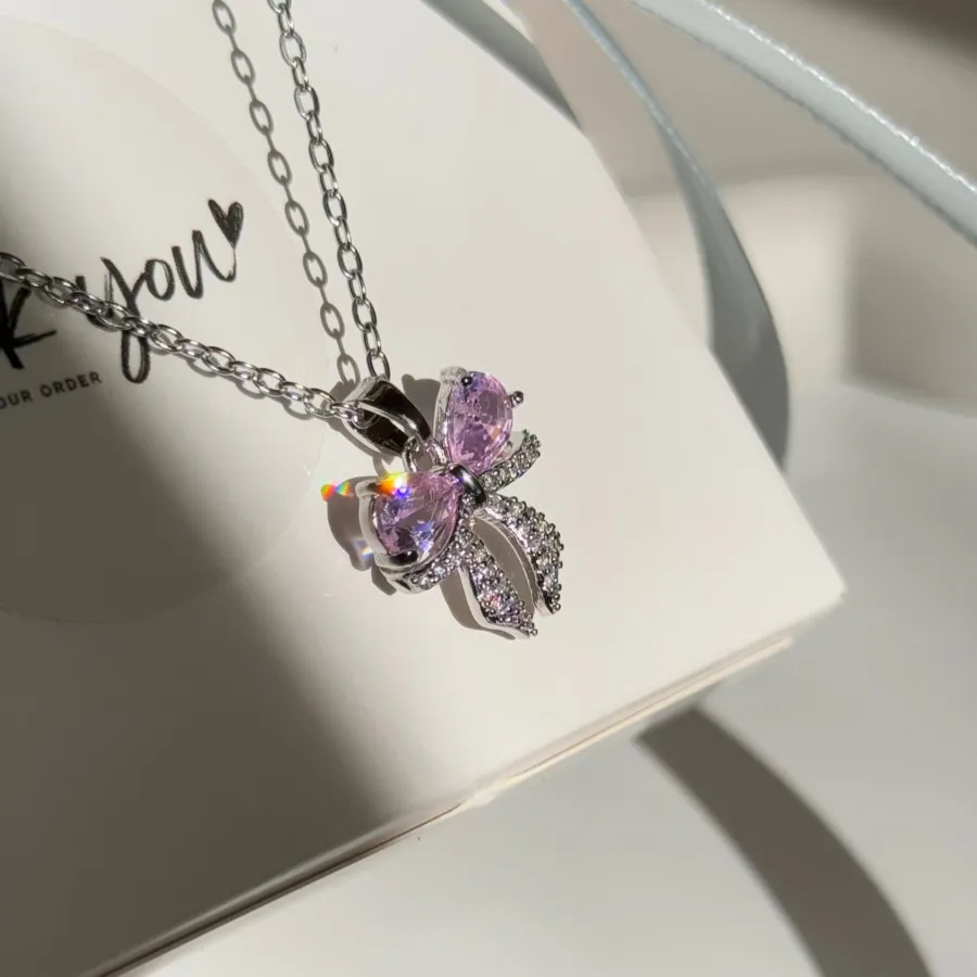 گردنبند پاپیون