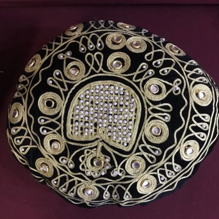 کاور کوسن اینه کاری