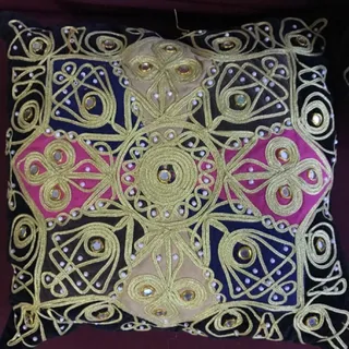 کوسن آینه کاری مربعی