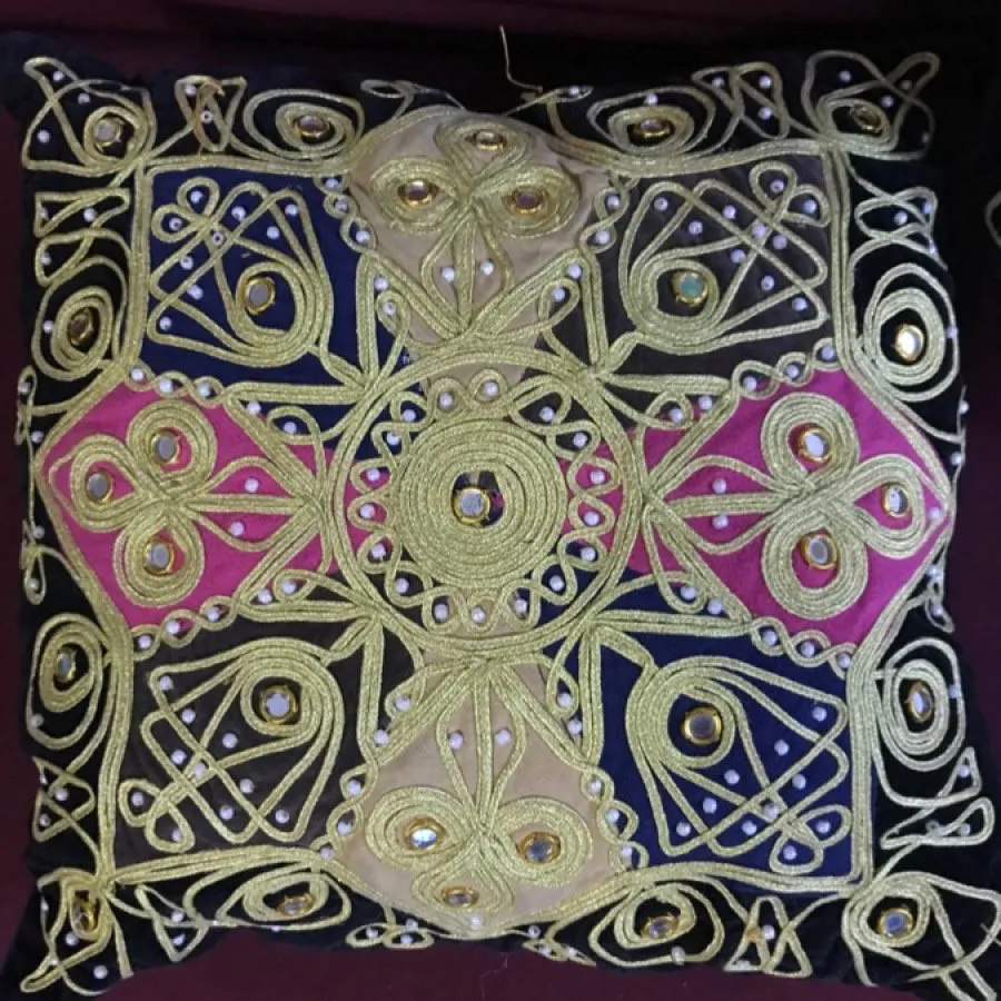 کوسن آینه کاری مربعی