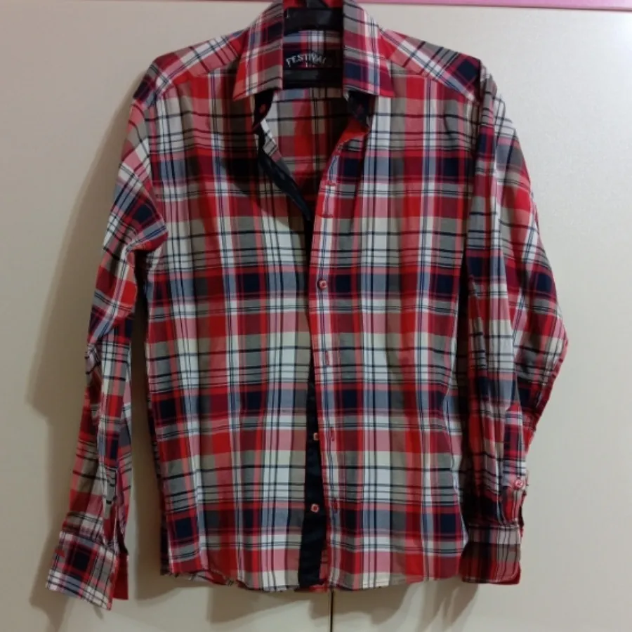 پیراهن چهارخانه