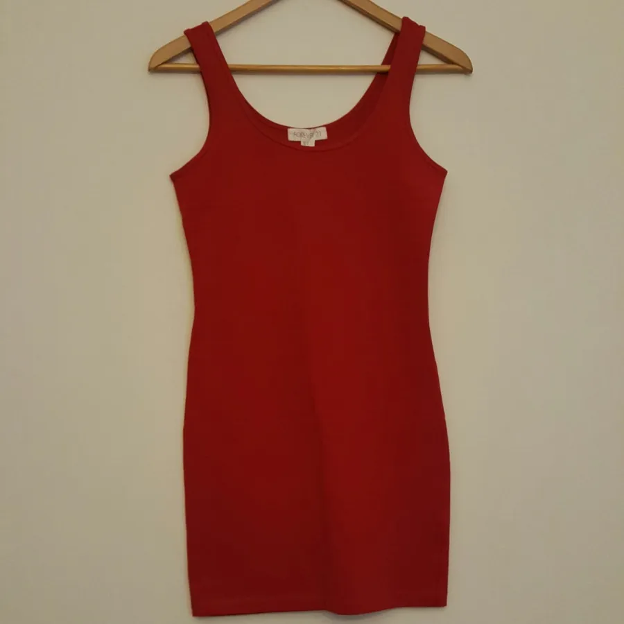 پیراهن خارجی استرچ قرمز