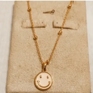 سه عدد گردنبند زیبا