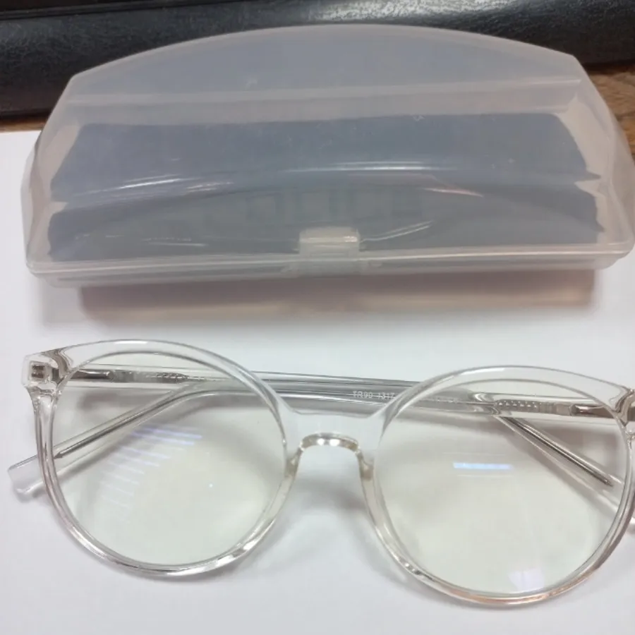 فریم عینک طبی