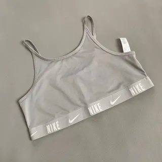 نیمتنه ی بدون کاپ نایکی